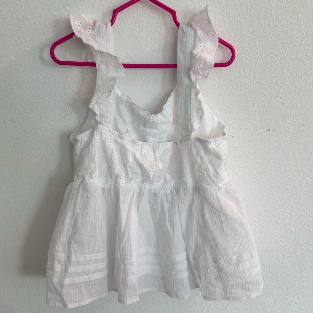 ❤️5 For $20❤️ Justice Girls White Eyelet Top Size M